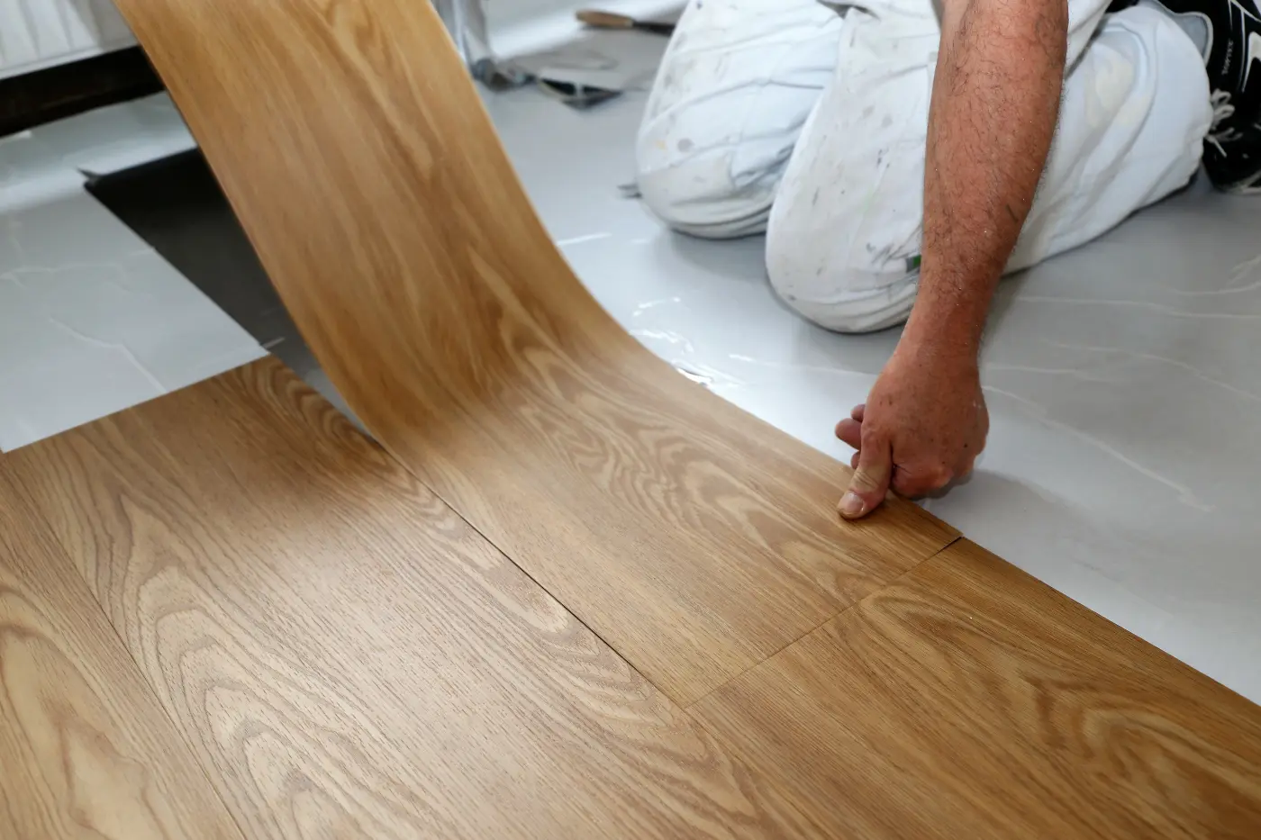 Verlegung von Designboden in Lambach – moderner elastischer Bodenbelag